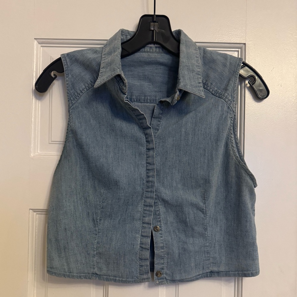Alice + Olivia Light Blue Chambray top